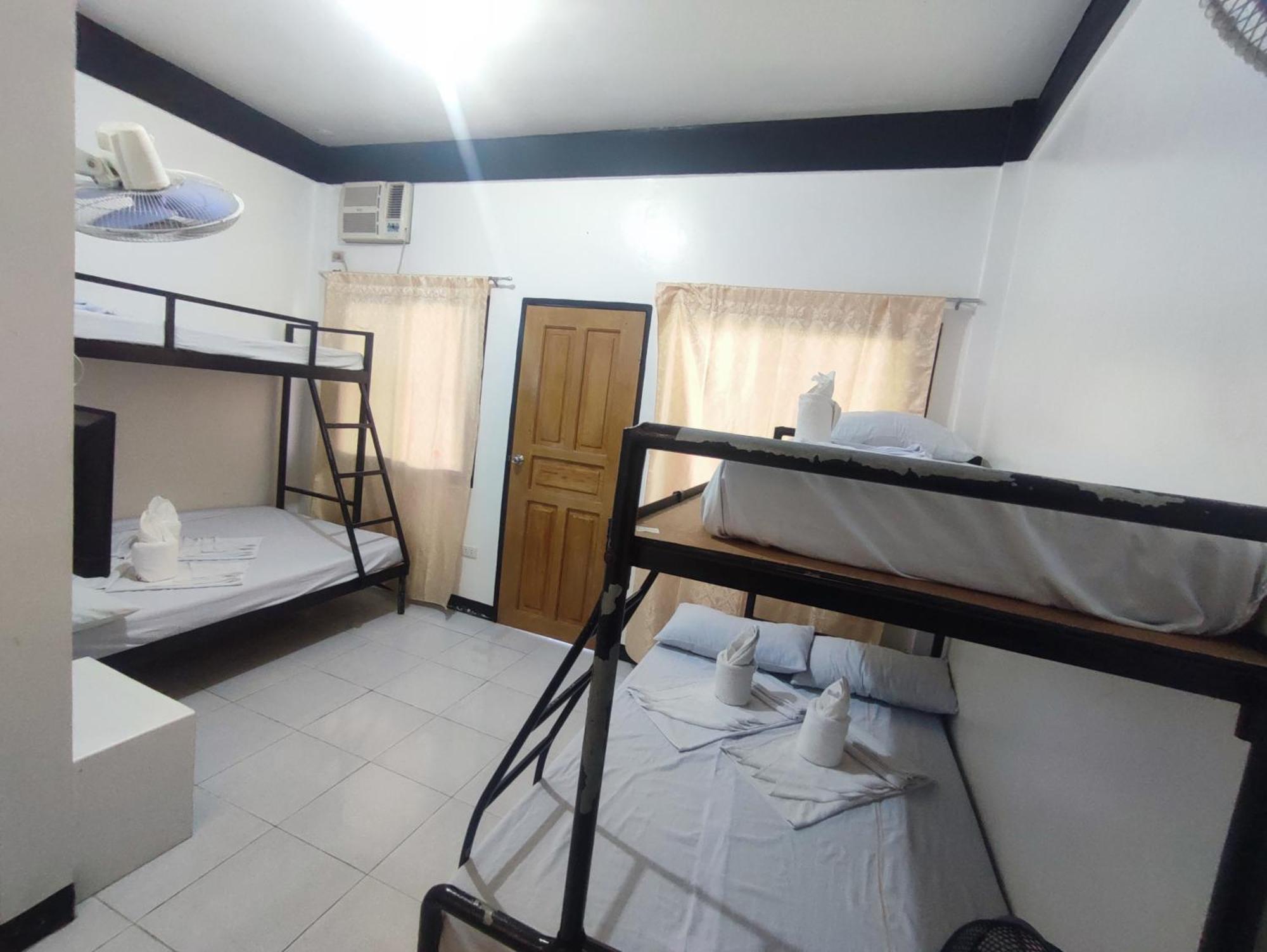 Prince Transient House San Jose  Phòng bức ảnh